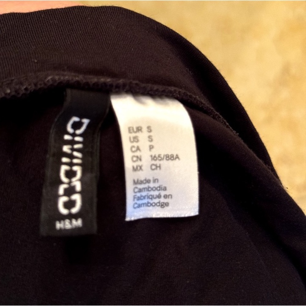 Divided by H&M Women's Brown Long Sleeve V-Neck and Back Pullover Top Si… - Picture 4 of 4